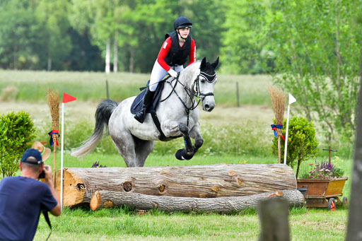 Goldene Schärpe PFerde  in Löningen  11+12.6.22 | 11062022 - Gelände 711 Abt 