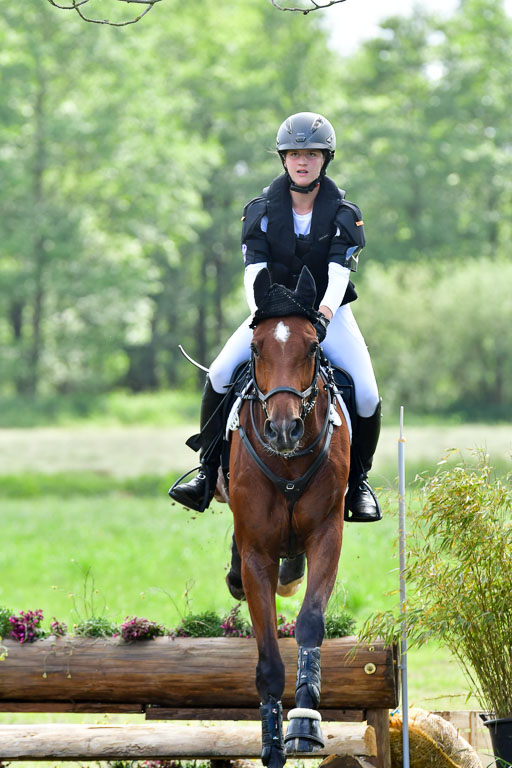 Goldene Schärpe PFerde  in Löningen  11+12.6.22 | 11062022 - Gelände 757 Abt 