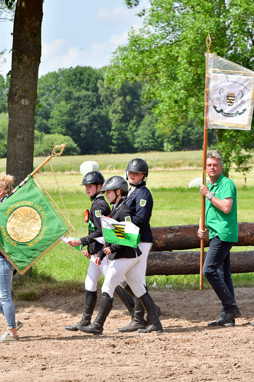Goldene Schärpe PFerde  in Löningen  11+12.6.22 | 12062022 Siegerehrung_023 