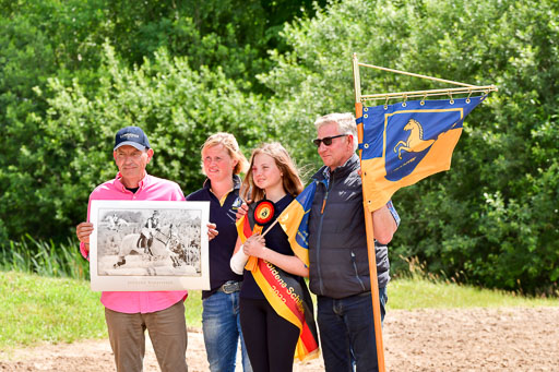 Goldene Schärpe PFerde  in Löningen  11+12.6.22 | 12062022 Siegerehrung_097 