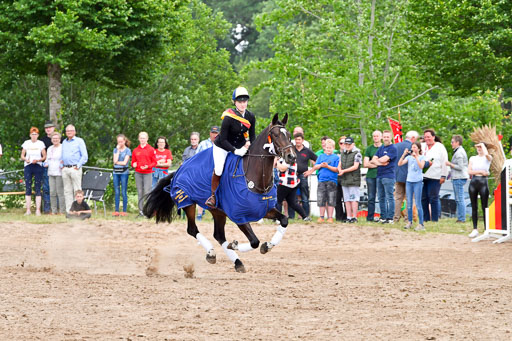 Goldene Schärpe PFerde  in Löningen  11+12.6.22 | 12062022 Siegerehrung_236 
