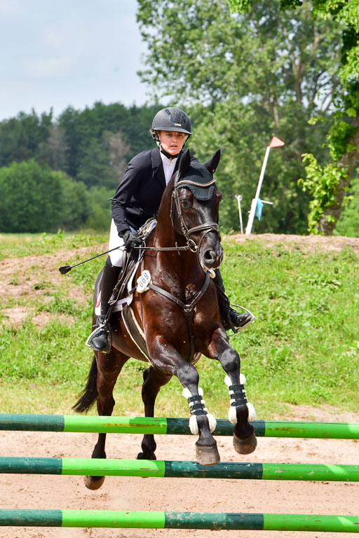 Goldene Schärpe PFerde  in Löningen  11+12.6.22 | 22062022 Springen 2 Abt _038 