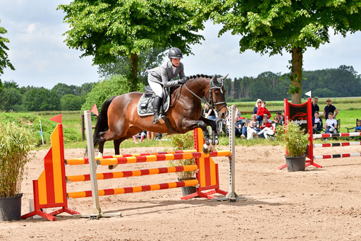 Goldene Schärpe PFerde  in Löningen  11+12.6.22 | 22062022 Springen 2 Abt _126 