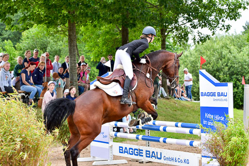Goldene Schärpe PFerde  in Löningen  11+12.6.22 | 22062022 Springen 2 Abt _215 