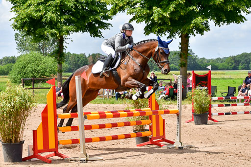 Goldene Schärpe PFerde  in Löningen  11+12.6.22 | 22062022 Springen 2 Abt _267 
