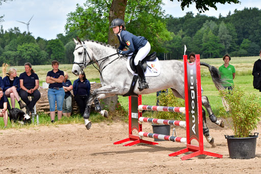 Goldene Schärpe PFerde  in Löningen  11+12.6.22 | 22062022 Springen 2 Abt _396 