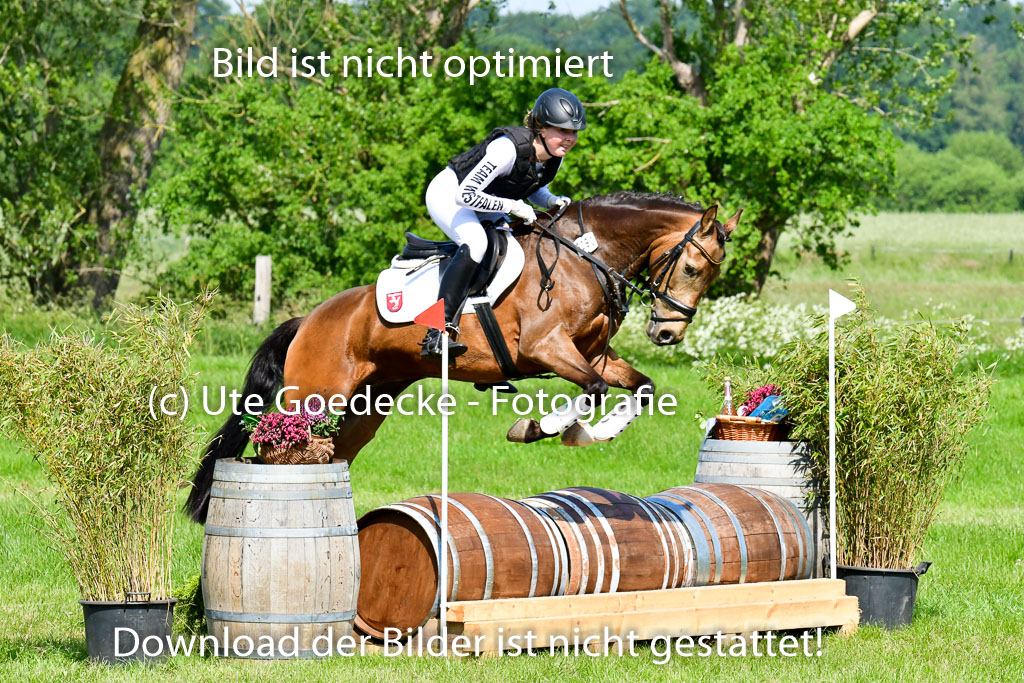 Goldene Schärpe Ponys in Löningen 4+5.6.22 | 04062022 - Gelände 1 Abt _0506