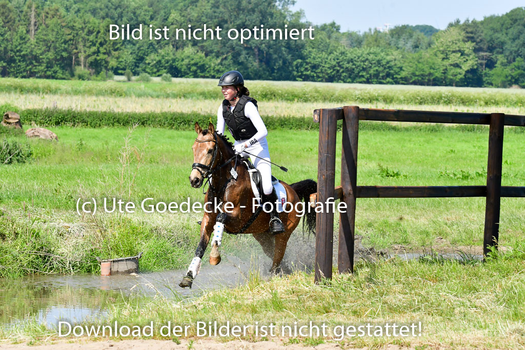 Goldene Schärpe Ponys in Löningen 4+5.6.22 | 04062022 - Gelände 1 Abt _0510