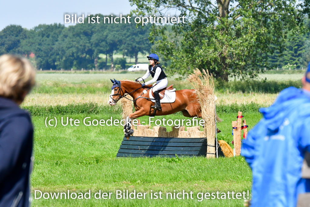 Goldene Schärpe Ponys in Löningen 4+5.6.22 | 04062022 - Gelände 1 Abt _0613