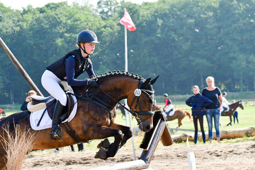 Goldene Schärpe Ponys in Löningen  4+5.6.22 | 04062022 - Gelände 1 Abt _0018 