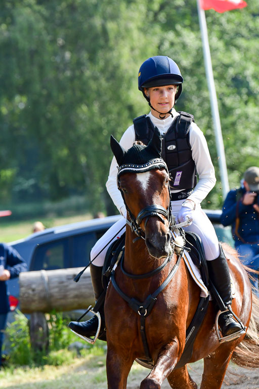 Goldene Schärpe Ponys in Löningen  4+5.6.22 | 04062022 - Gelände 1 Abt _0103 