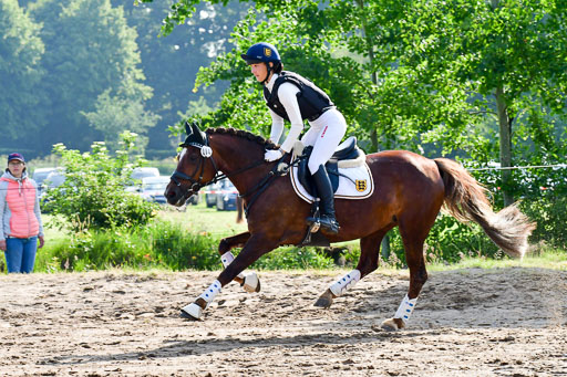 Goldene Schärpe Ponys in Löningen  4+5.6.22 | 04062022 - Gelände 1 Abt _0111 