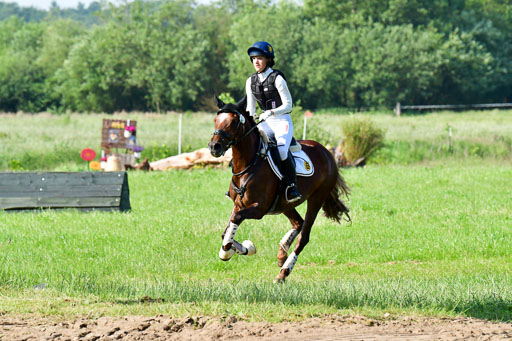 Goldene Schärpe Ponys in Löningen  4+5.6.22 | 04062022 - Gelände 1 Abt _0119 