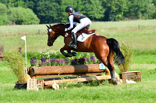 Goldene Schärpe Ponys in Löningen  4+5.6.22 | 04062022 - Gelände 1 Abt _0149 