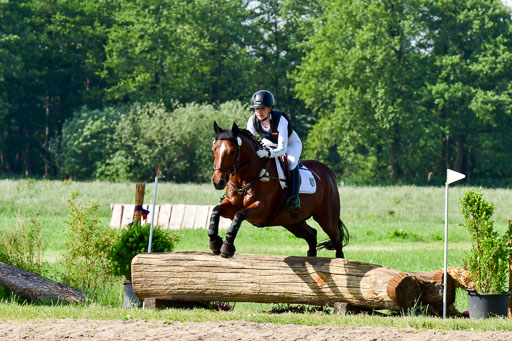 Goldene Schärpe Ponys in Löningen  4+5.6.22 | 04062022 - Gelände 1 Abt _0160 