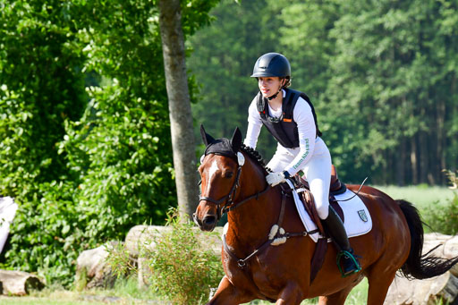 Goldene Schärpe Ponys in Löningen  4+5.6.22 | 04062022 - Gelände 1 Abt _0162 