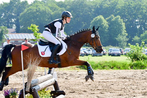 Goldene Schärpe Ponys in Löningen  4+5.6.22 | 04062022 - Gelände 1 Abt _0175 