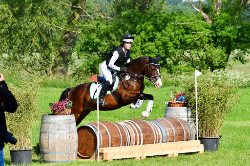 Goldene Schärpe Ponys in Löningen  4+5.6.22 | 04062022 - Gelände 1 Abt _0196 