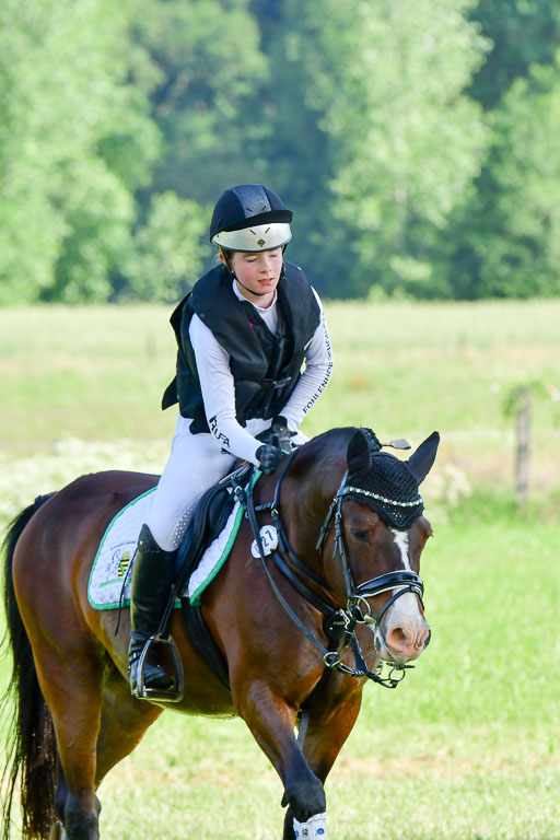 Goldene Schärpe Ponys in Löningen  4+5.6.22 | 04062022 - Gelände 1 Abt _0217 