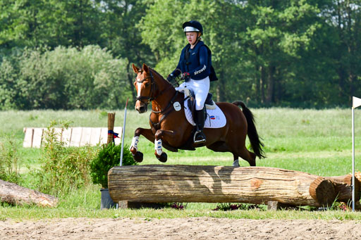 Goldene Schärpe Ponys in Löningen  4+5.6.22 | 04062022 - Gelände 1 Abt _0241 