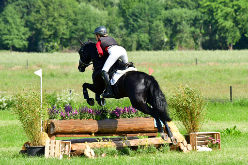 Goldene Schärpe Ponys in Löningen  4+5.6.22 | 04062022 - Gelände 1 Abt _0285 