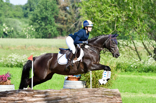 Goldene Schärpe Ponys in Löningen  4+5.6.22 | 04062022 - Gelände 1 Abt _0329 