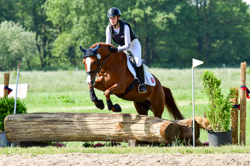 Goldene Schärpe Ponys in Löningen  4+5.6.22 | 04062022 - Gelände 1 Abt _0350 