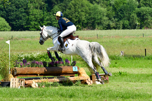 Goldene Schärpe Ponys in Löningen  4+5.6.22 | 04062022 - Gelände 1 Abt _0365 