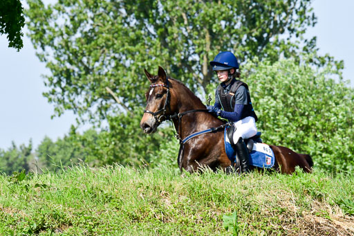 Goldene Schärpe Ponys in Löningen  4+5.6.22 | 04062022 - Gelände 1 Abt _0418 