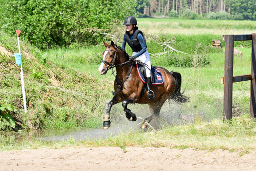 Goldene Schärpe Ponys in Löningen  4+5.6.22 | 04062022 - Gelände 1 Abt _0433 