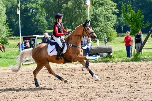 Goldene Schärpe Ponys in Löningen  4+5.6.22 | 04062022 - Gelände 1 Abt _0451 