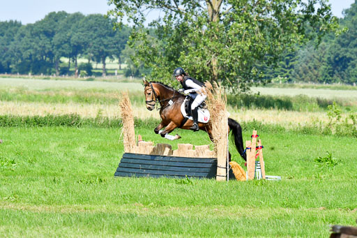 Goldene Schärpe Ponys in Löningen  4+5.6.22 | 04062022 - Gelände 1 Abt _0505 