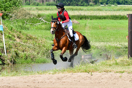 Goldene Schärpe Ponys in Löningen  4+5.6.22 | 04062022 - Gelände 1 Abt _0528 