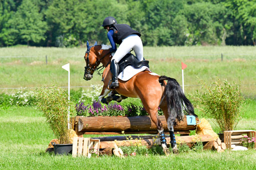 Goldene Schärpe Ponys in Löningen  4+5.6.22 | 04062022 - Gelände 1 Abt _0561 