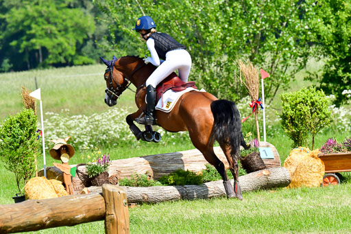 Goldene Schärpe Ponys in Löningen  4+5.6.22 | 04062022 - Gelände 1 Abt _0574 