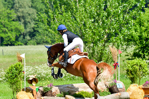 Goldene Schärpe Ponys in Löningen  4+5.6.22 | 04062022 - Gelände 1 Abt _0612 