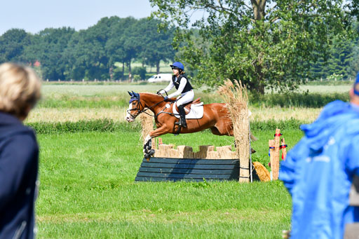 Goldene Schärpe Ponys in Löningen  4+5.6.22 | 04062022 - Gelände 1 Abt _0613 