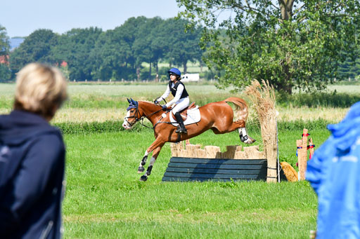 Goldene Schärpe Ponys in Löningen  4+5.6.22 | 04062022 - Gelände 1 Abt _0614 