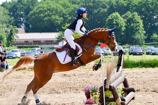 Goldene Schärpe Ponys in Löningen  4+5.6.22 | 04062022 - Gelände 1 Abt _0617 