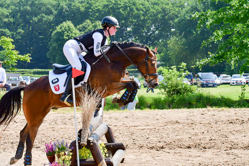 Goldene Schärpe Ponys in Löningen  4+5.6.22 | 04062022 - Gelände 1 Abt _0637 
