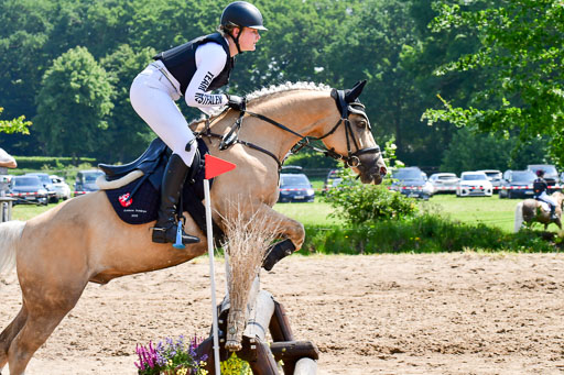Goldene Schärpe Ponys in Löningen  4+5.6.22 | 04062022 - Gelände 1 Abt _0661 