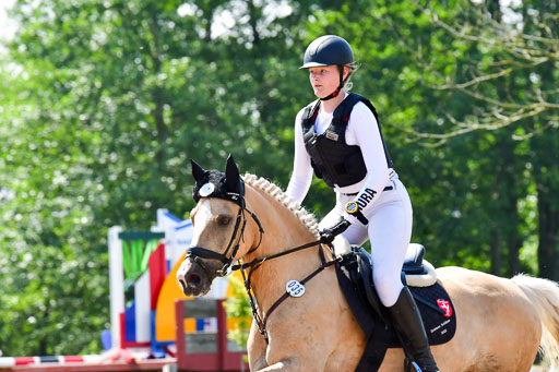 Goldene Schärpe Ponys in Löningen  4+5.6.22 | 04062022 - Gelände 1 Abt _0670 