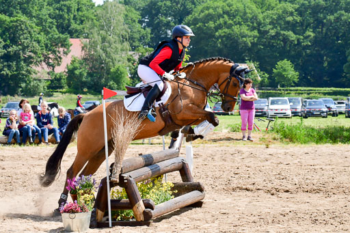 Goldene Schärpe Ponys in Löningen  4+5.6.22 | 04062022 - Gelände 1 Abt _0694 