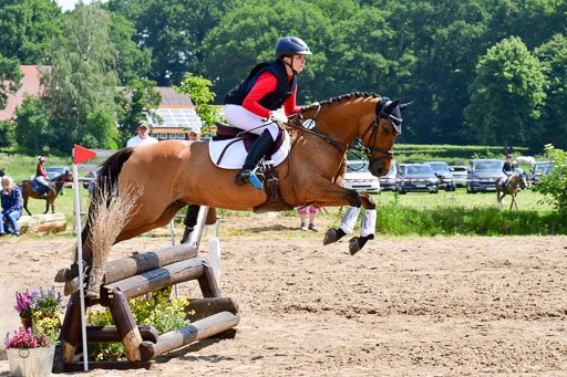 Goldene Schärpe Ponys in Löningen  4+5.6.22 | 04062022 - Gelände 1 Abt _0695 