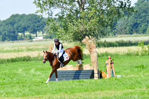 Goldene Schärpe Ponys in Löningen  4+5.6.22 | 04062022 - Gelände 1 Abt _0751 