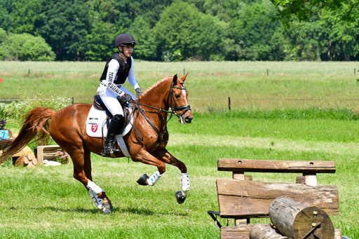Goldene Schärpe Ponys in Löningen  4+5.6.22 | 04062022 - Gelände 1 Abt _0756 