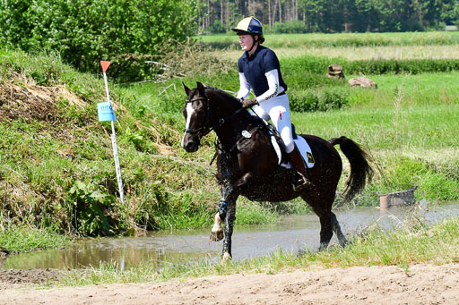 Goldene Schärpe Ponys in Löningen  4+5.6.22 | 04062022 - Gelände 1 Abt _0797 