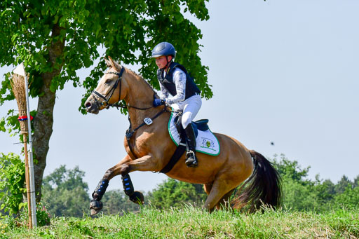 Goldene Schärpe Ponys in Löningen  4+5.6.22 | 04062022 - Gelände 1 Abt _0841 