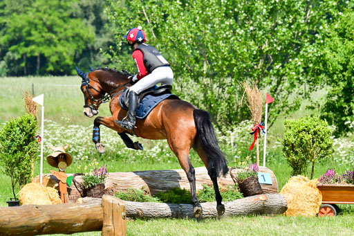 Goldene Schärpe Ponys in Löningen  4+5.6.22 | 04062022 - Gelände 1 Abt _0851 