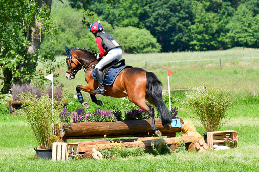 Goldene Schärpe Ponys in Löningen  4+5.6.22 | 04062022 - Gelände 1 Abt _0857 